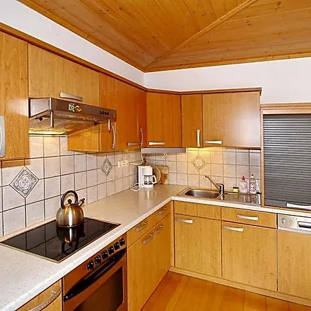 House In Near Waterfalls & Hiking Trails Appartement