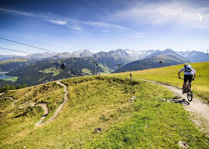 דירה House In Near Waterfalls & Hiking Trails *